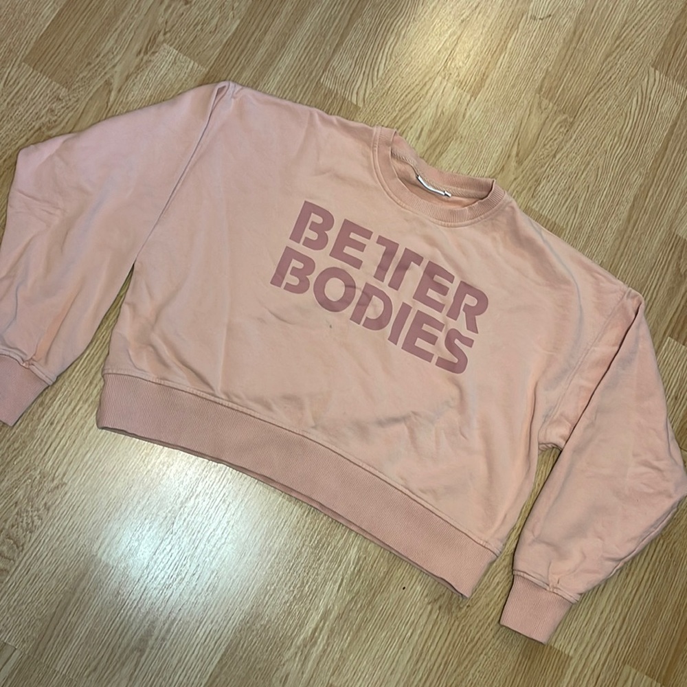 Better Bodies crop sweatshirt. Pink blush. Size medium.